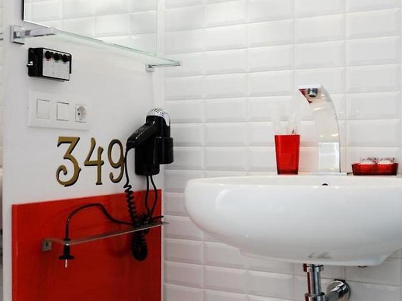 6CBE335F1B6552CD8B035C5CA570070F