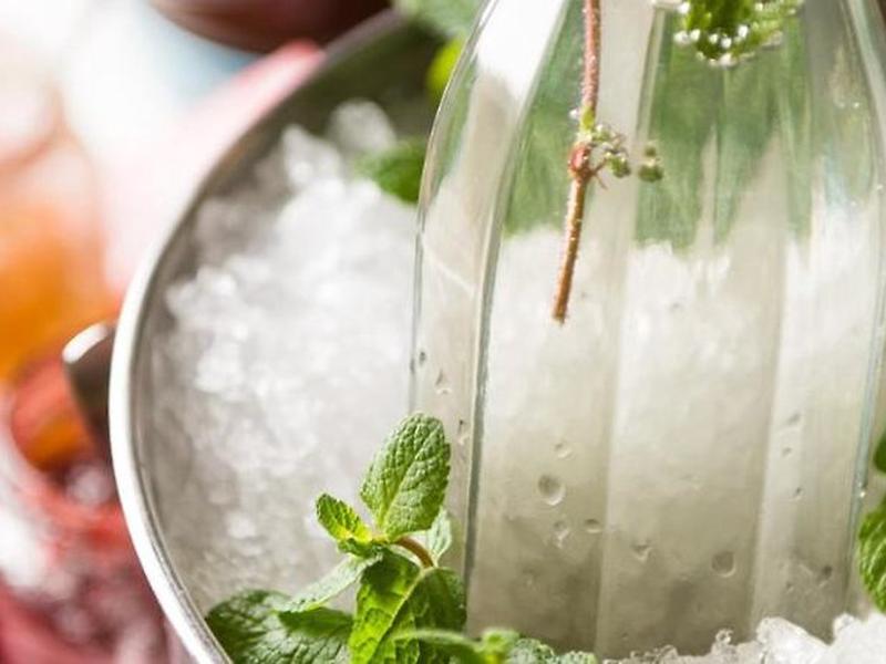 DCE8C3E38B96B5404A9A2CA1D404C011