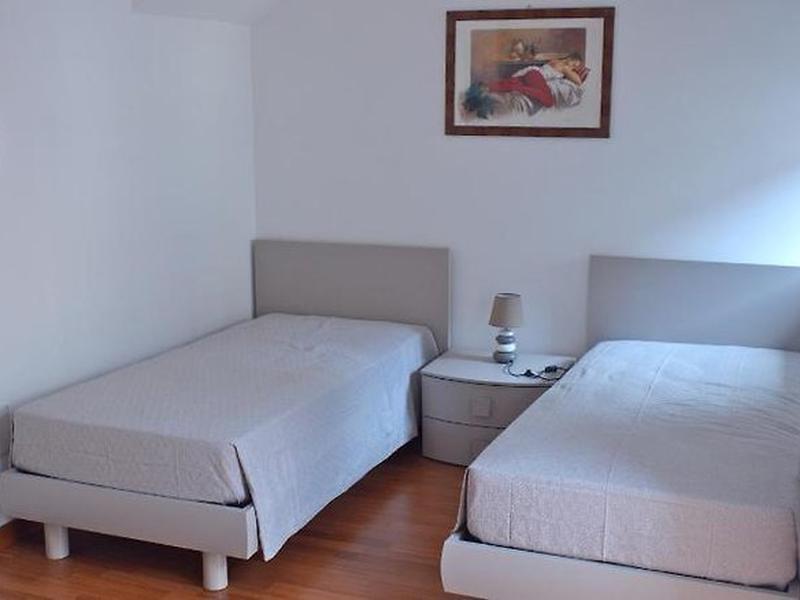 25383B882C5189F00665AA285F55B862