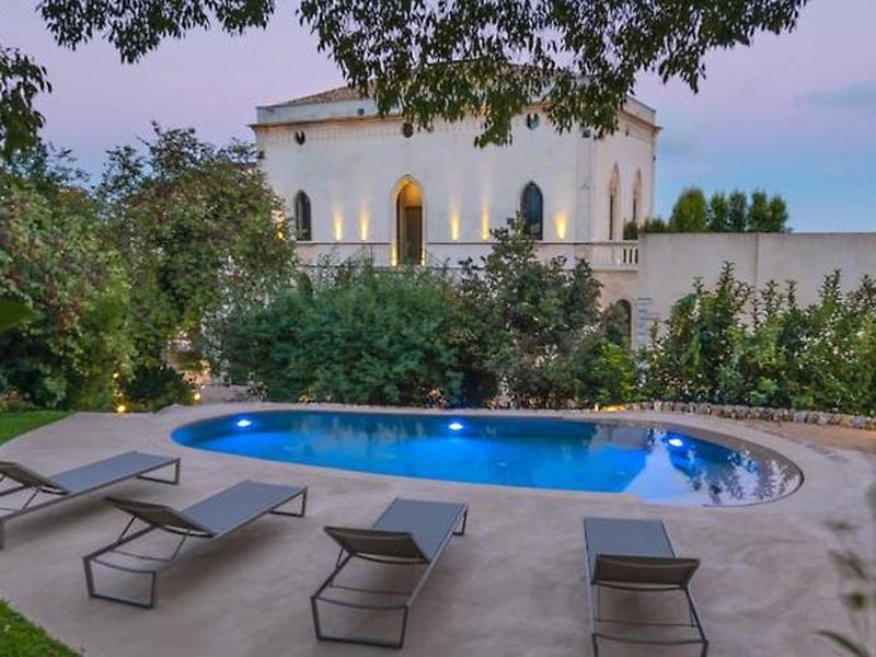 FD830FABF27990740E3203C6E9CEF589