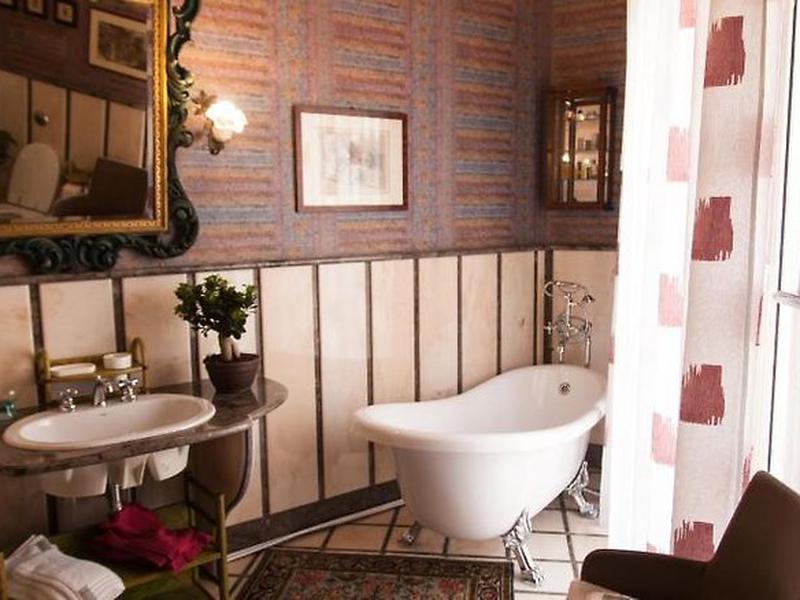 EEAD92F1E0B2C4861632DD01E9444688