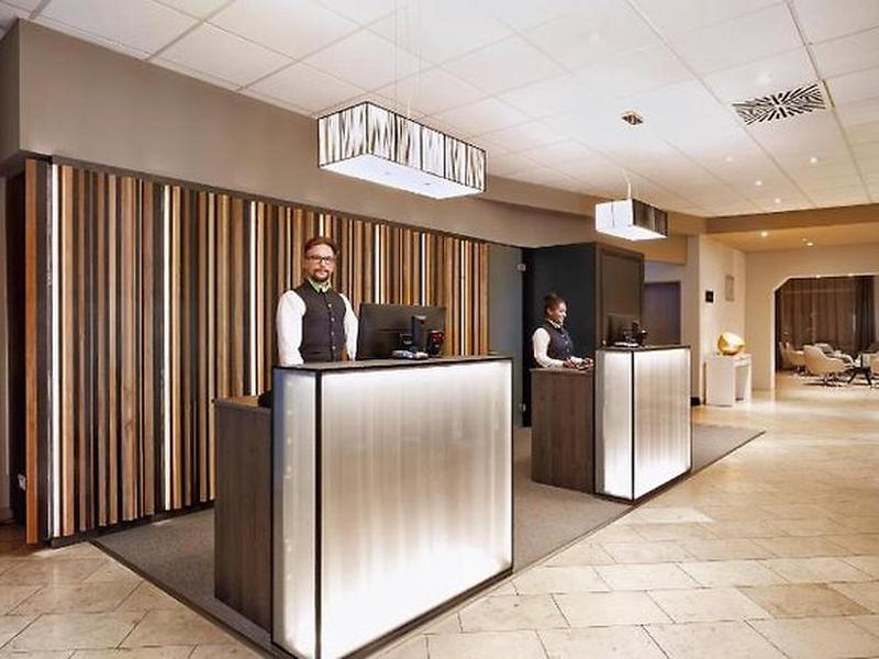 994B8A6F8B3A24449A09FF0D39CC1B4A