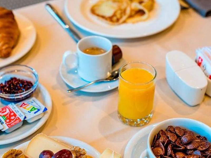 61F12C6F83DE9C227AD3686A9BF675B5