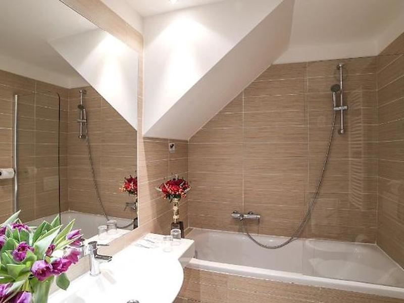 49591A432E5881E275388D4866E1CCC1