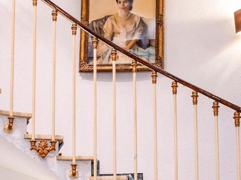 F0554F06F3A3F3E3D223039B3B76B9CB