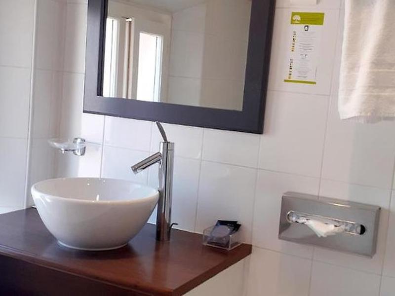 764BDC4F173CF9CBBEDE4C1590147791