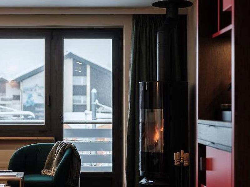 0F896005D1C36F8E6CA76C17284BB853