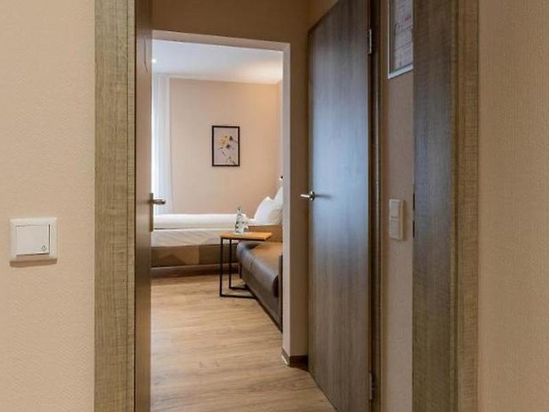 A178113859C8A6C78D6F2237DFA5C404