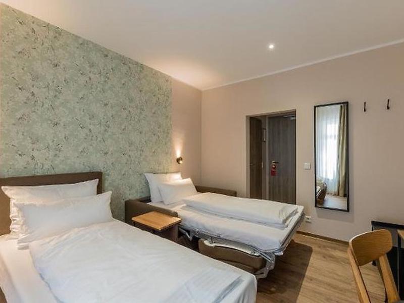 FC85F1D1353BF76BCC9F797A11CE59D1