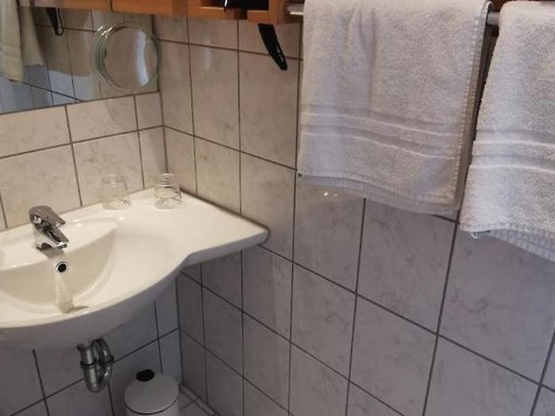 C34C8181472352E1355431FCE1261BA4