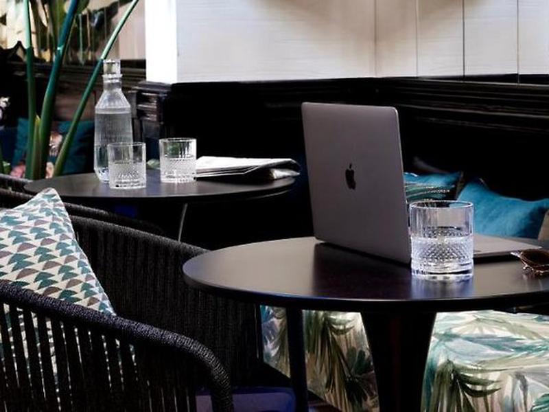 DBA0C42E7E10A8162BA4AD89AAA98AD0