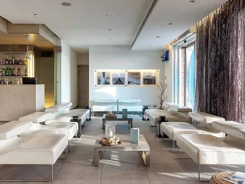 112EB5989D7C8946B4F066D347930F32