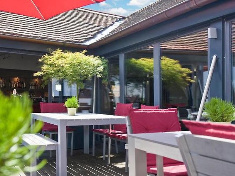 92E20F83923444BDD8E65B34C5A105FB