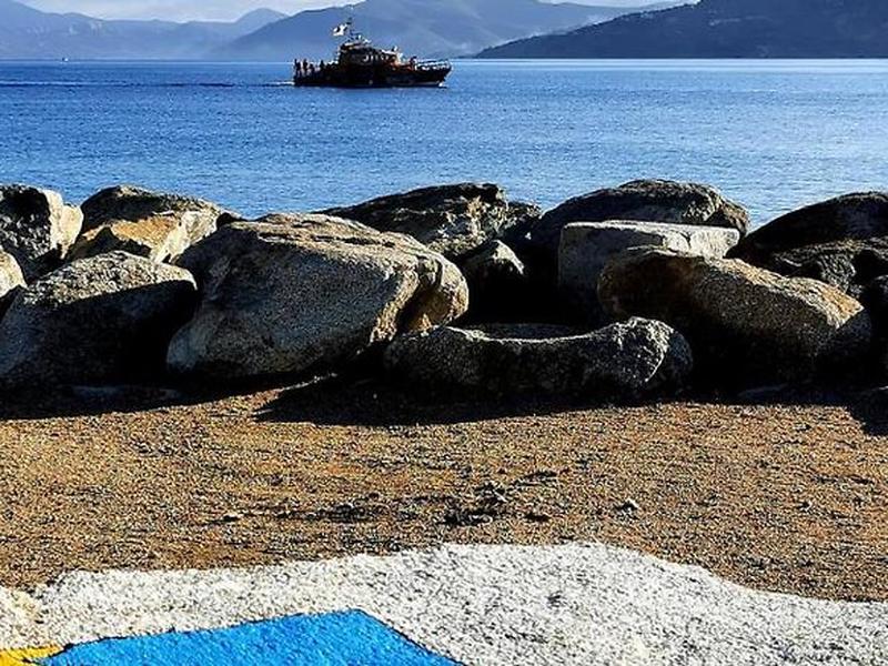 AD0307953B43D12C32726B79600CA63E