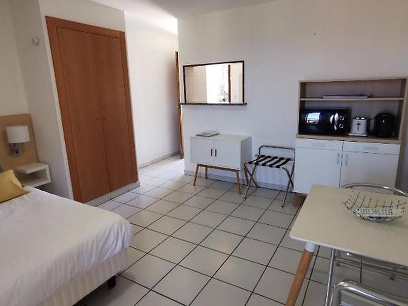 B8D49DE2BB978256E592417045DE470B