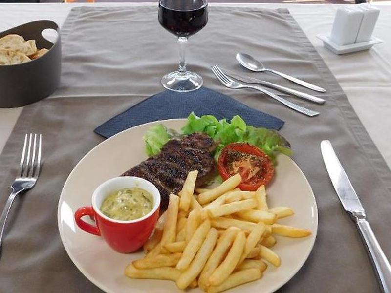 AF42CC45439B219C02C9D609E51CC615