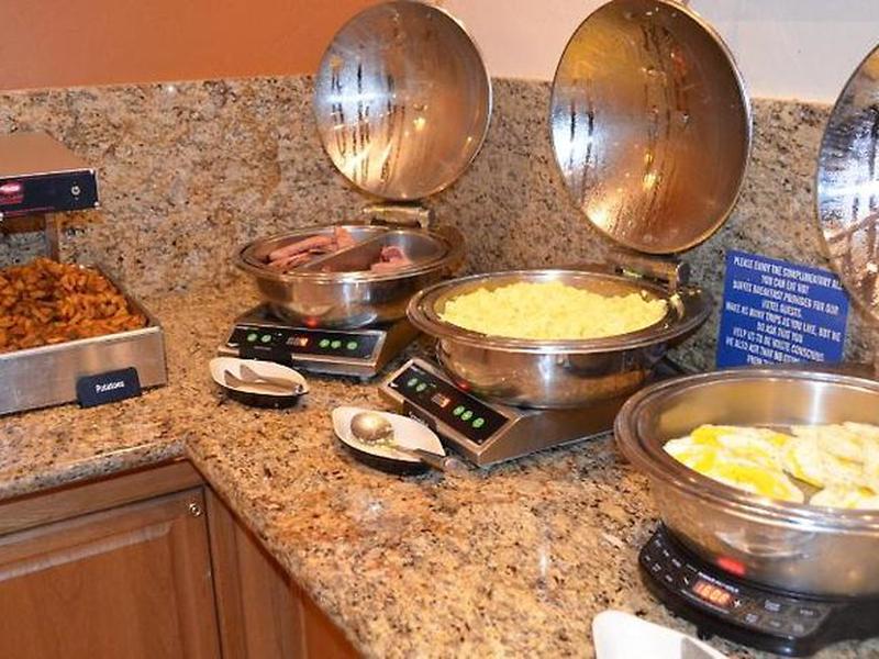 C2C92D75FFF5F0C291C895B93525029F