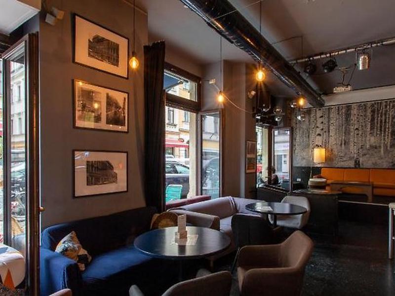 2B48F7D45DFB52E9F436DB65D4EA3A42