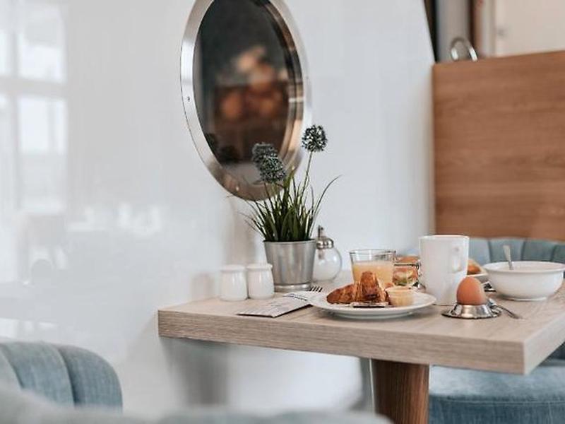 BD028D0FBA90B2764A3E37CBD5504354