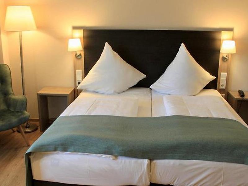 5B588208B94D67B54D91B2D201996716