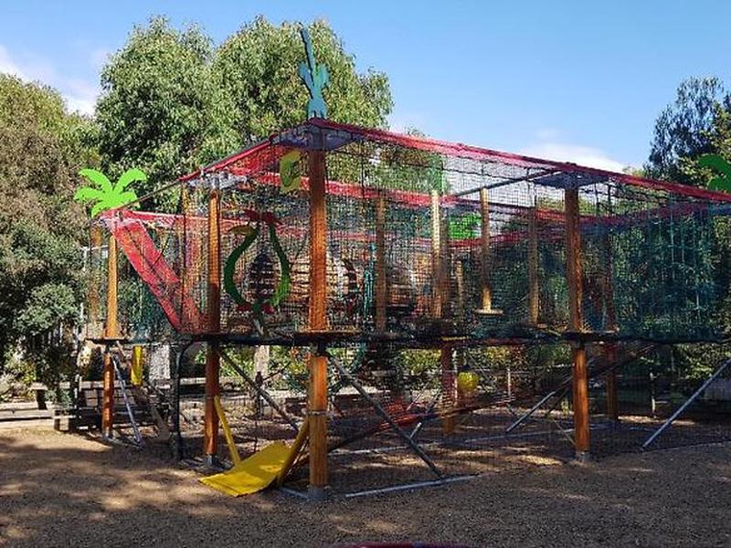 CBAE0B6696B4EA41D23E1B079A262A8E