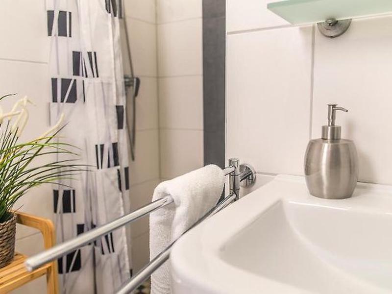 132219181C27235201B0B198D8425024