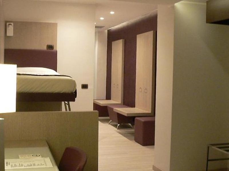 4F6A5E4090A569997982199EBA552B9F