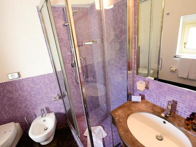 42EAFA3AF204173388163ED38C5F972D