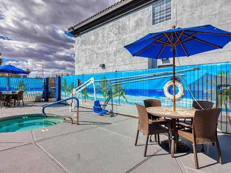 0610B0CE2AD456EB8FC8C6C20832E40E