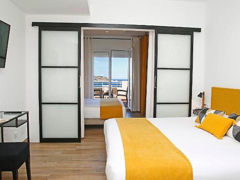 DB951AB4422952A49EF3C60B35FEE8BA