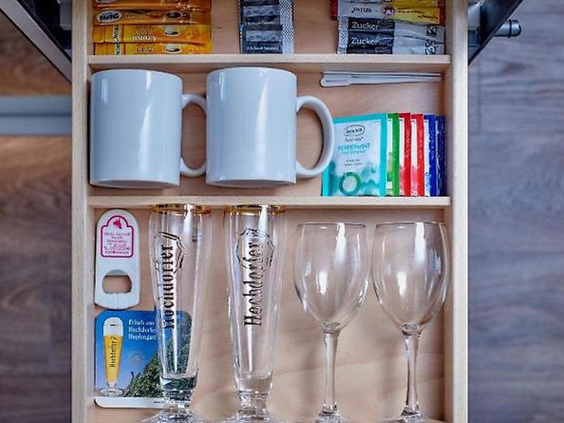 00A17F1CDE64A1AFF096F3531F54D7A6