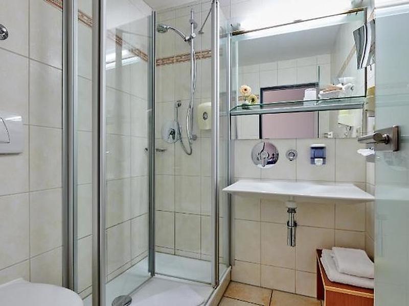 D97E196C8E464FF5B5C58D1F99347949