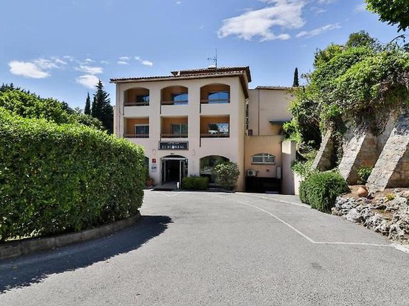 050AEFD984C645B9E9C5F53F3BAF8FA1