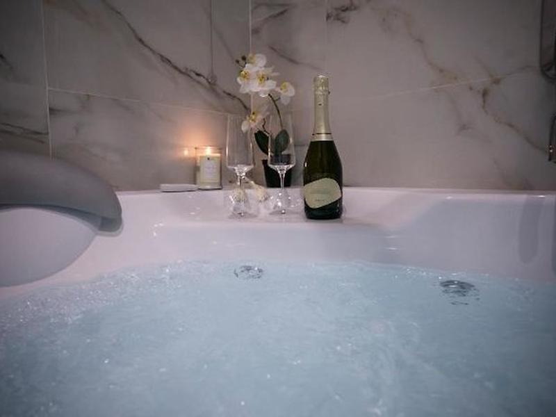 8327AA9E9D66F84DC8D5D677DCC5A517