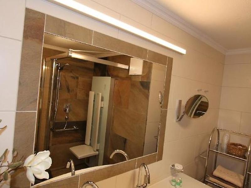 668789D7E01244213D9A21CBCF495E3C