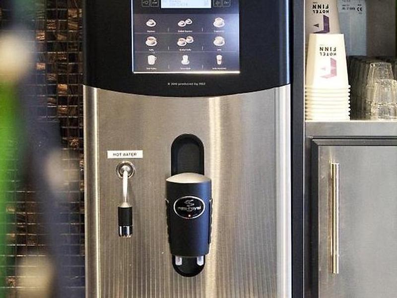 01E61BD97A48C05A76AE2AEDFAFA84EB