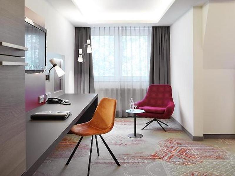 4285D62E36E7C08567405F41B4AD5F57