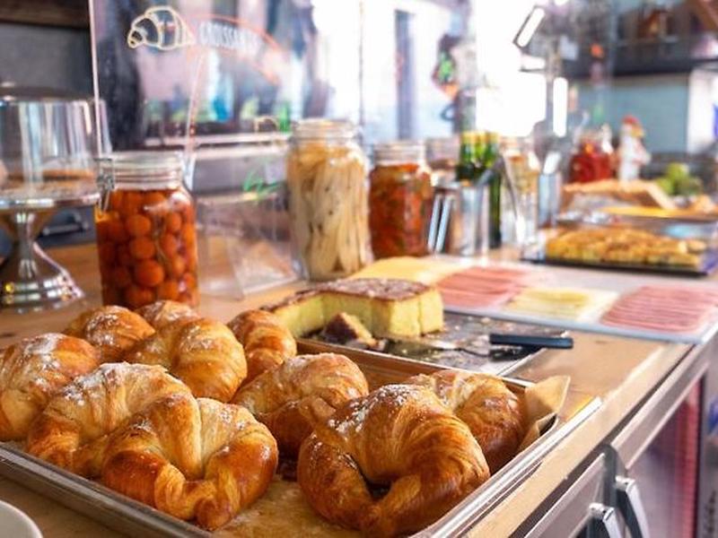 F7CD9BF8B92D57943147558DF4D2006C