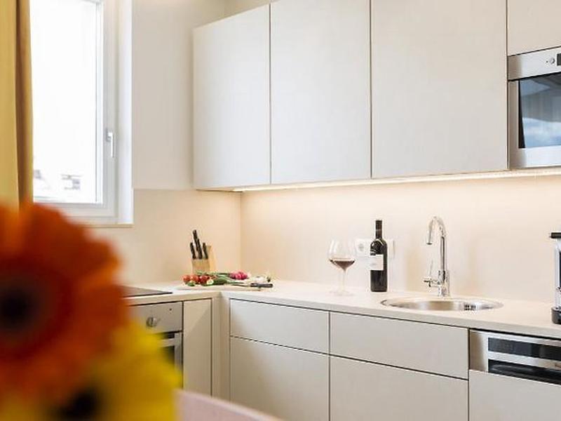 00ED435C20A2381DB7D0A4E6929F9E37