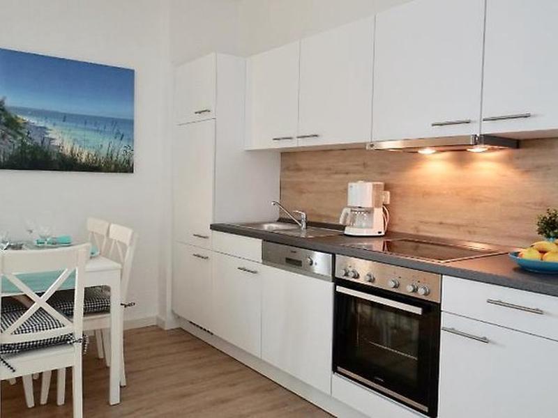 3003379B81BFC9EA0D9E01F17C44C7B2