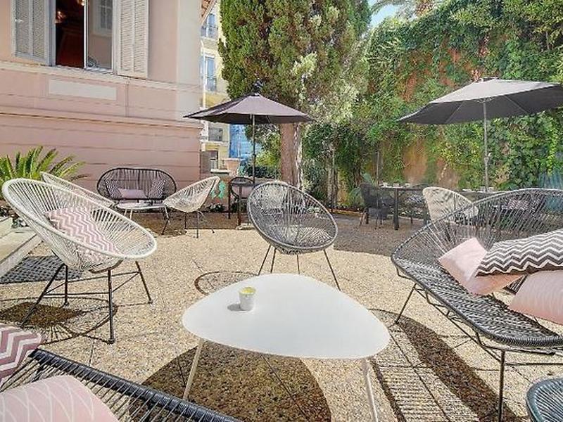 EAFE1FDC4EA22E308C144081DEACAC08