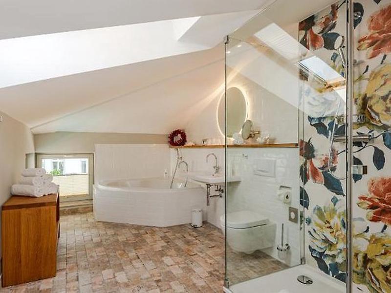 4C0138036F80A90FA55C6473808380DB