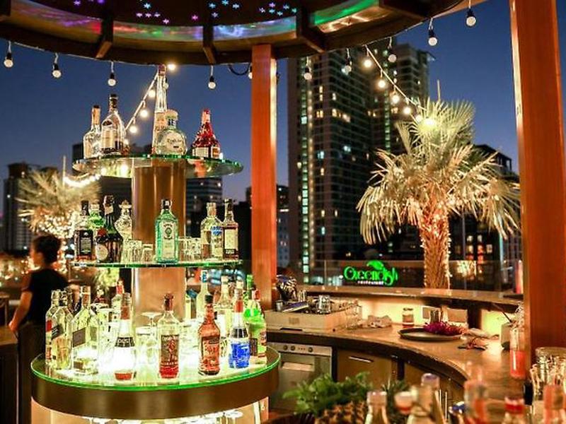 DEE98FF28B3A9F6458E2BF28766D8B89