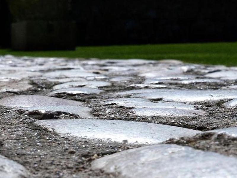 709D0AC93583D78EBF8511FF4E75C675