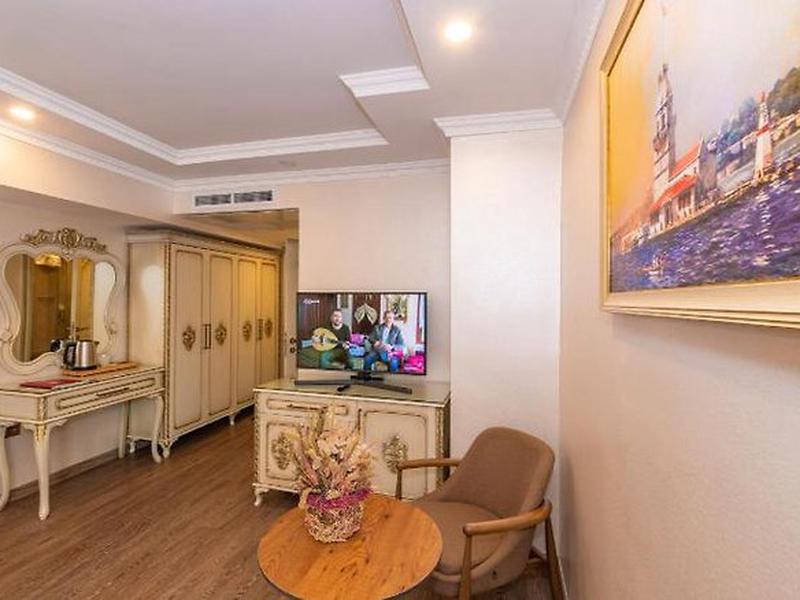 ECA602B3B934E2BE70221E583621D094