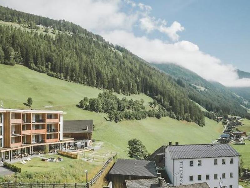 C354031E981E1365B9FE59109F0CFD00