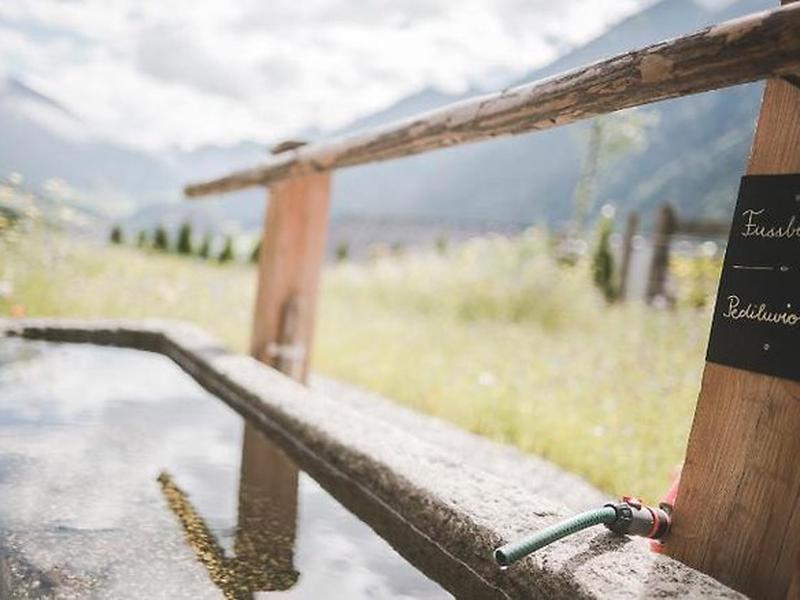 9C632F7D98F7669EC5E2BBADF7B6EDB9