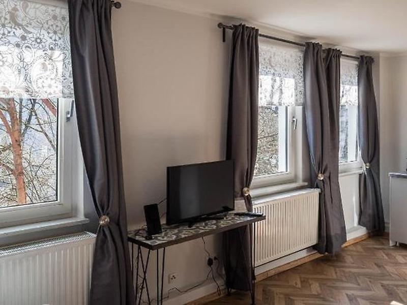 F1058ACAB5A493BF702060C1CDE13A03