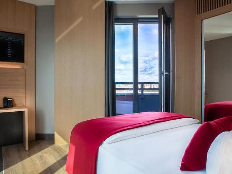 7E08D0CA81660FAEF2008CCBAF3F7510