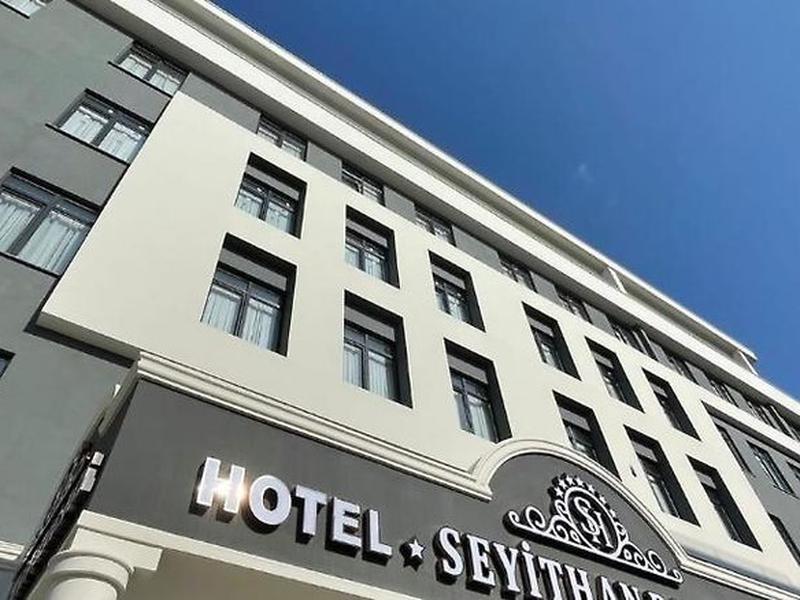 B0F1C090241DF542644780934C3ADE4E